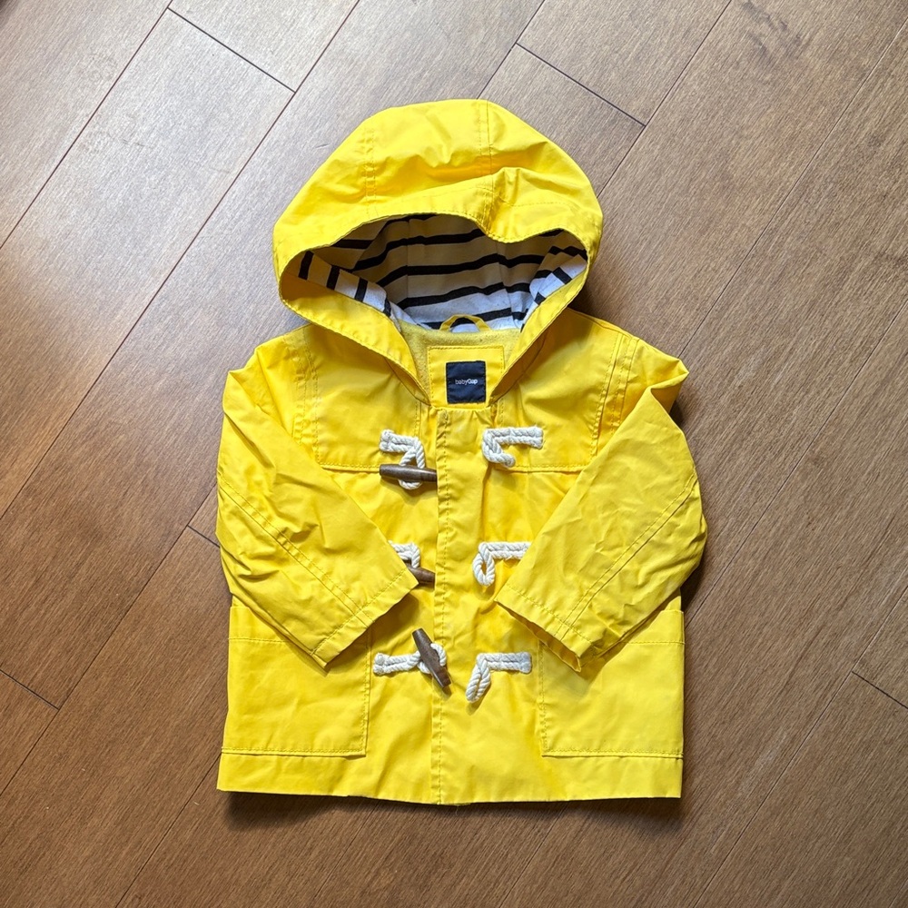 Baby gap yellow rain jacket